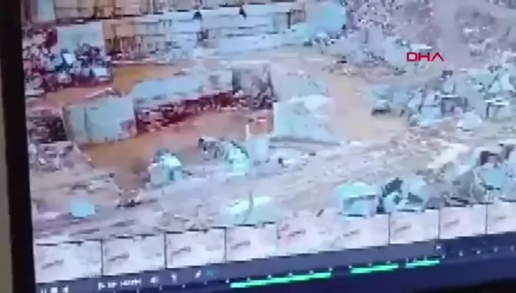 Mermer ocağında üzerilerine kayalar düşen 2 işçiden biri öldü, diğerinin kurtarma çalışmaları devam ediyor (EK GÖRÜNTÜ EKLENDİ)