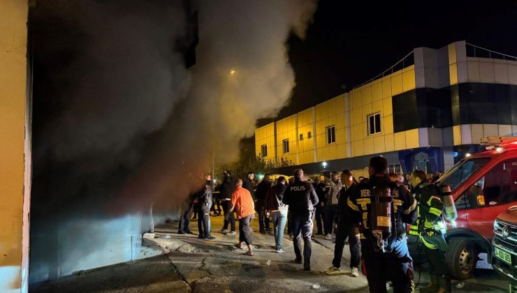 Mersin’de fabrika yangını: Müdahale sürüyor