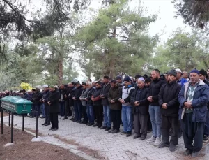 Mersin’de Kaybolan Çobanın Cenazesi Toprağa Verildi