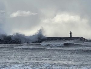 Meteoroloji Doğu Karadeniz’i uyardı: Kuvvetli fırtına kapıda