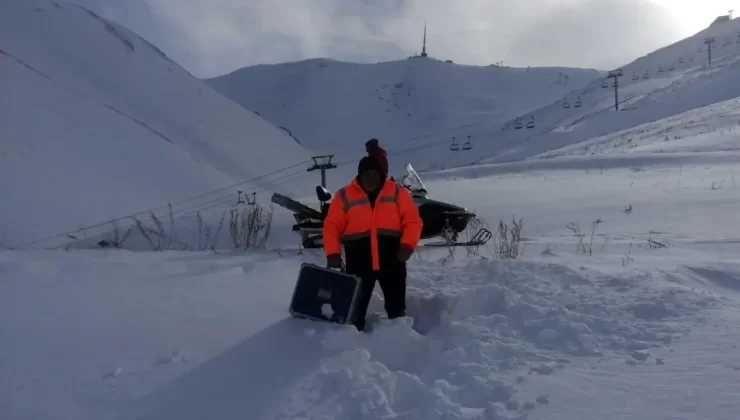 Meteoroloji Ekipleri Kış Şartlarında Görev Başında