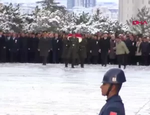 Milli Eğitim Bakanı Tekin, Öğretmenler Günü’nde Anıtkabir’i Ziyaret Etti