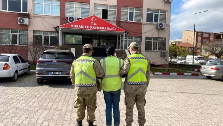 Muradiye’de Göçmen Kaçakçılığı Operasyonu