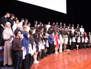 Niğde Ömer Halisdemir Üniversitesinde 130 tıp öğrencisi “beyaz önlük” giydi