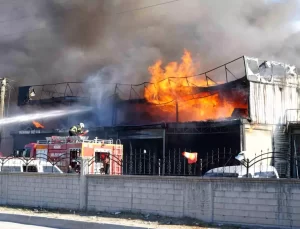 Niğde’deki Otomobil Tamirhanesinde Yangın: İş Yeri Kullanılamaz Hale Geldi