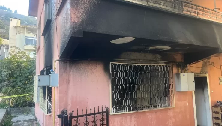 Niksar’da Ev Yangını: 3 Kişi Hastaneye Kaldırıldı