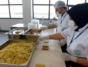 Nilüfer Belediyesi’nden Ücretsiz Sıcak Yemek Desteği