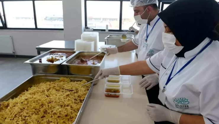 Nilüfer Belediyesi’nden Ücretsiz Sıcak Yemek Desteği