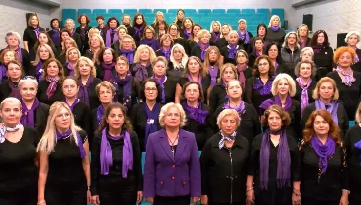 Nilüfer Kadın Korosu’ndan Kadına Yönelik Şiddete Dikkat Çekme Farkındalığı