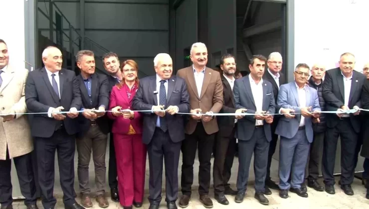 Nilüfer’de Tıbbi ve Aromatik Bitki İşleme Tesisi Açıldı