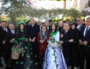 Nizip’te İlk Zeytin Festivali Coşkuyla Başladı
