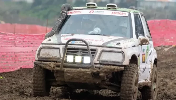 Off-road tutkunu kadın doktor pistlerde rüzgar estiriyor
