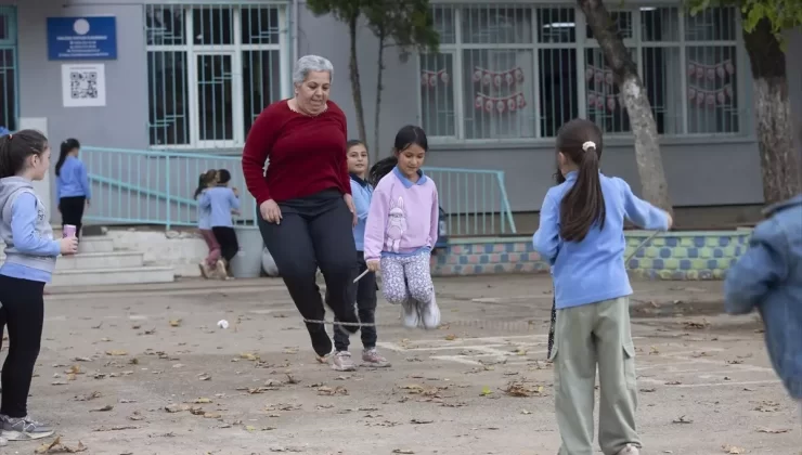 Öğretmen Emine’nin Azmi: Kanseri Yendi