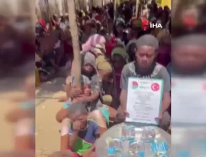 Öğretmenler Günü’nde Afrika’ya Çikolata