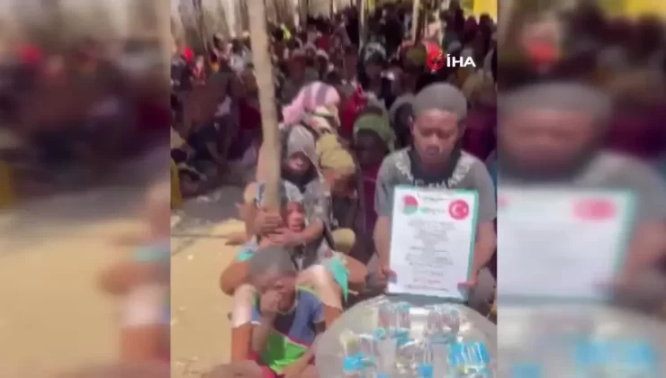 Öğretmenler Günü’nde Afrika’ya Çikolata