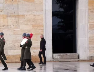 Öğretmenler Günü’nde Anıtkabir Ziyareti