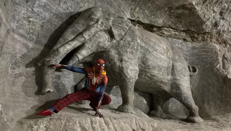 Örümcek Adam’la Türkiye Turu