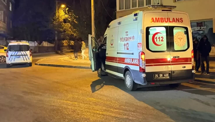 Otomobil, belediye otobüsüne çarptı: Sürücü yaralı