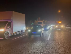 Otoyolda kadın kazası: Hayatını kaybetti