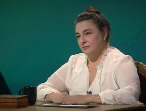 Oyuncu Esra Dermancıoğlu unutmak istemediği şeyleri açıkladı: “Kızım ve ilk sevişmem”