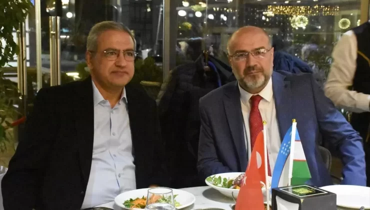 Özbekistan’da 24 Kasım Kutlaması