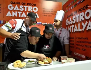 Özel Gereksinimli Çocuklar Gastro Antalya’da Kruvasan Sandviç Yarışması Düzenledi