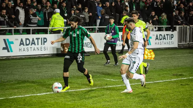 (ÖZET) 42 yıl sonra bir ilk! Kocaelispor, Sakaryaspor’u devirdi