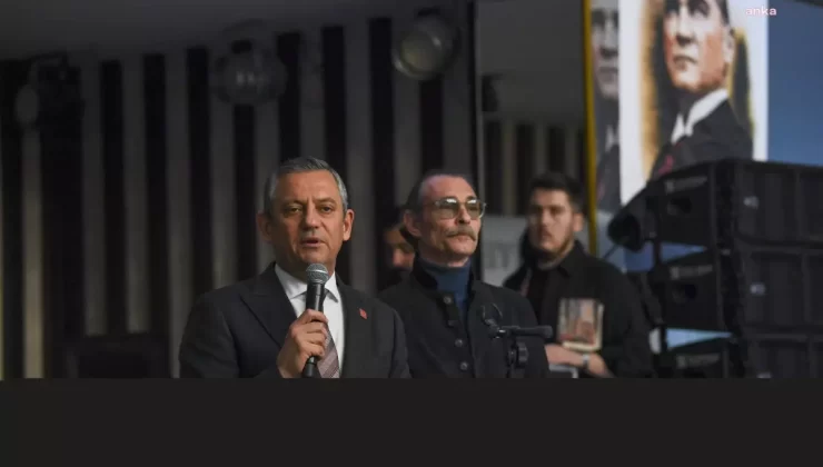 Özgür Özel, Öğretmenler Günü’nde 1500 Öğretmenle Bir Araya Geldi