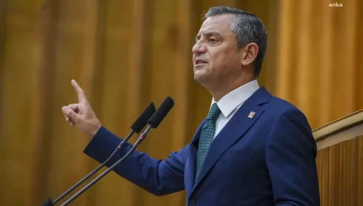 Özgür Özel’den Mahruki’ye Destek