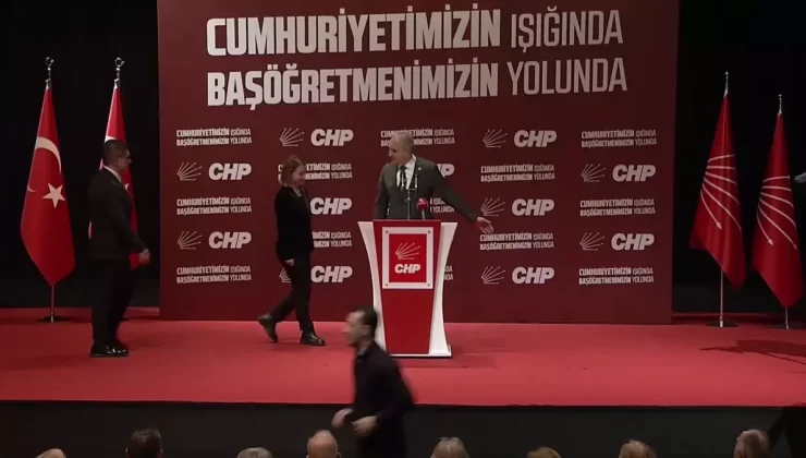 Özgür Özel’den Öğretmenlere Destek Sözü