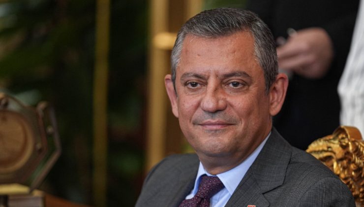 Özgür Özel’den tutuklu bulunan Ahmet Özer’e ziyaret