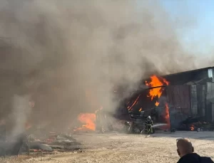 Pamukkale’de Atölye Yangını Kontrol Altına Alındı