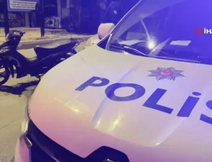 Parkta Bıçaklı Kavga: 2 Yaralı