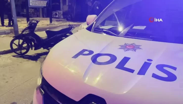 Parkta Bıçaklı Kavga: 2 Yaralı