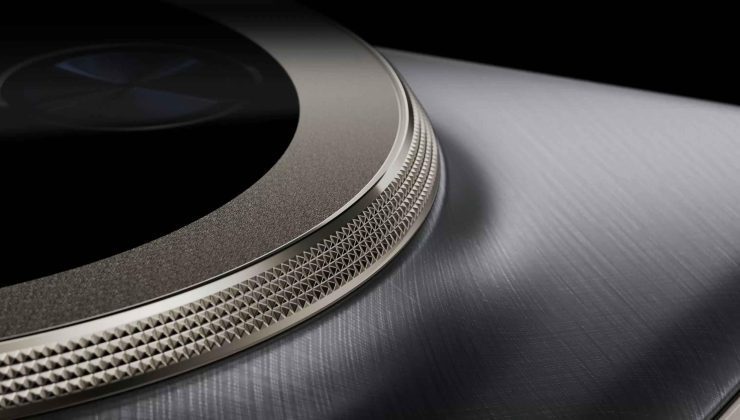 Parlak titanyum tasarımıyla göz alıcı Huawei Mate 70 Pro+ ve Mate 70 RS tanıtıldı