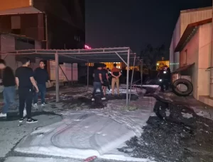 Payas’ta Lastik Deposunda Yangın