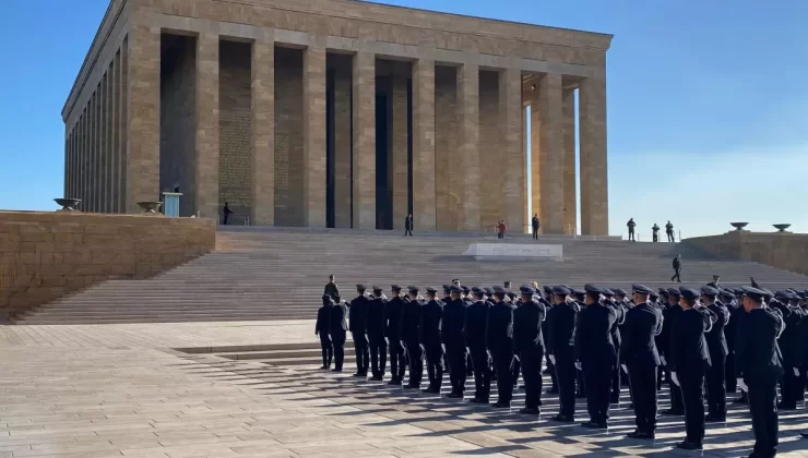Polis Teşkilatı’ndan Atatürk’e Saygı Ziyareti
