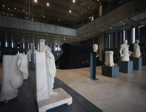 Polyksena Lahdi Kadına Yönelik Şiddete Dikkat Çekiyor