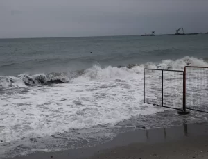 Poyraz Tekirdağ’da Ulaşımı Aksattı