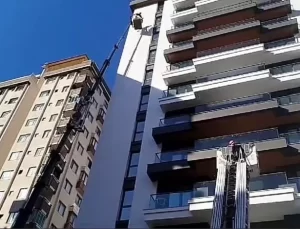 Rize’de Arızalı Vinçte Mahsur Kalan İşçiler Kurtarıldı