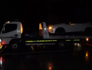 Rize’de Heyelan Yol Kapatı