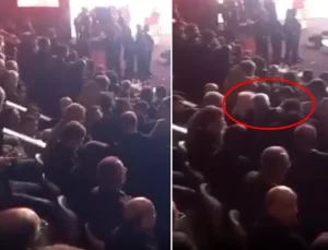 Saadet Partisi kongresinde AK Parti protestosu