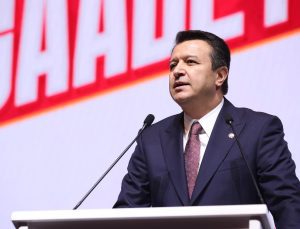 Saadet Partisi’nin yeni Genel Başkanı Mahmut Arıkan oldu