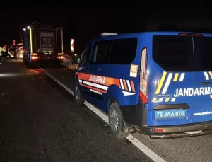 Safranbolu’da Trafik Kazası: Sürücü Yaralandı