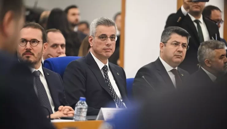 Sağlık Bakanlığı Bütçesi Komisyonunda Tartışmalar