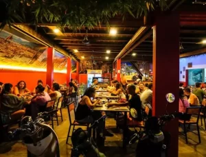 Sahte içki faciası: 4 kişi öldü, 100’den fazla kişi zehirlendi