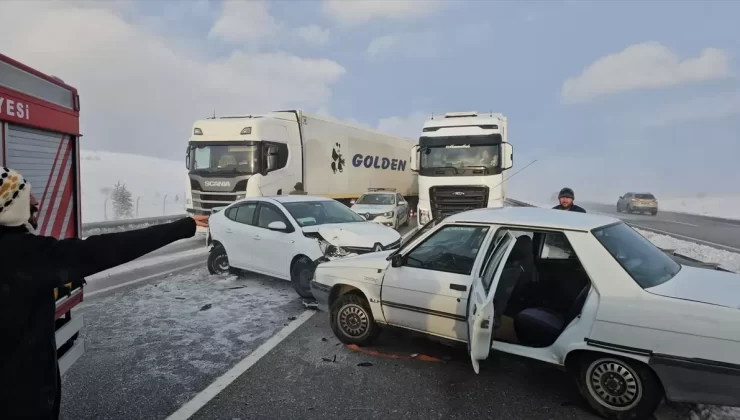 Samsun-Çorum yolunda zincirleme kaza: 10 yaralı