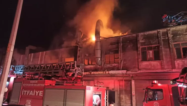 Samsun’da Mobilya Fabrikasında Yangın Kontrol Altına Alındı