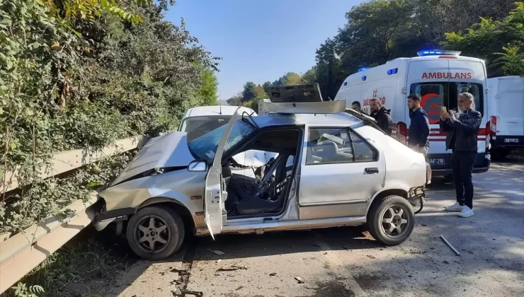 Sapanca’da Kaza: İki Yaralı