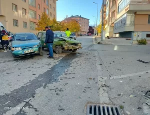 Seydişehir’de Trafik Kazası: 2 Yaralı